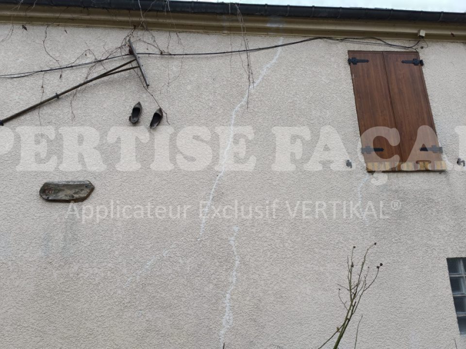 Réparation d'une fissure avec des produits hauts de gamme VERTIKAL®