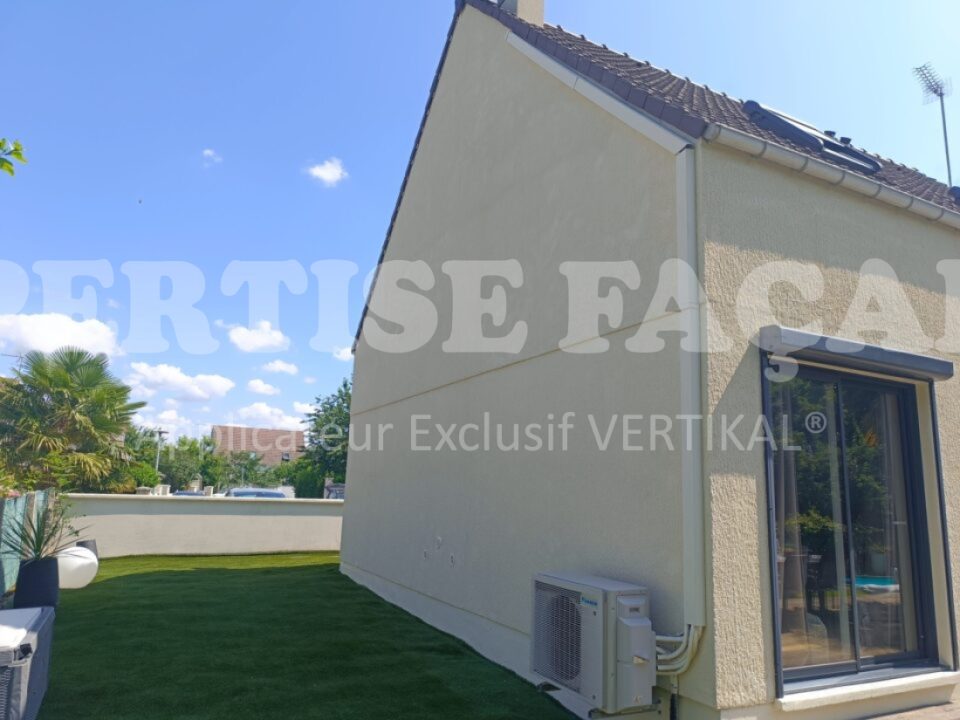Façade après nettoyage à Dammartin-en-Goële, propreté retrouvée - Expertise Façades
